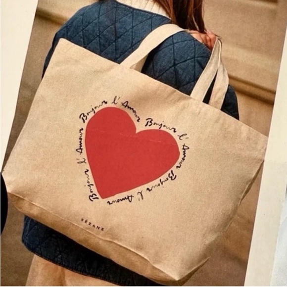 NWOT - Sezane Bonjour L’Amour Heart Canvas Cream Tote Bag - Picture 2 of 4